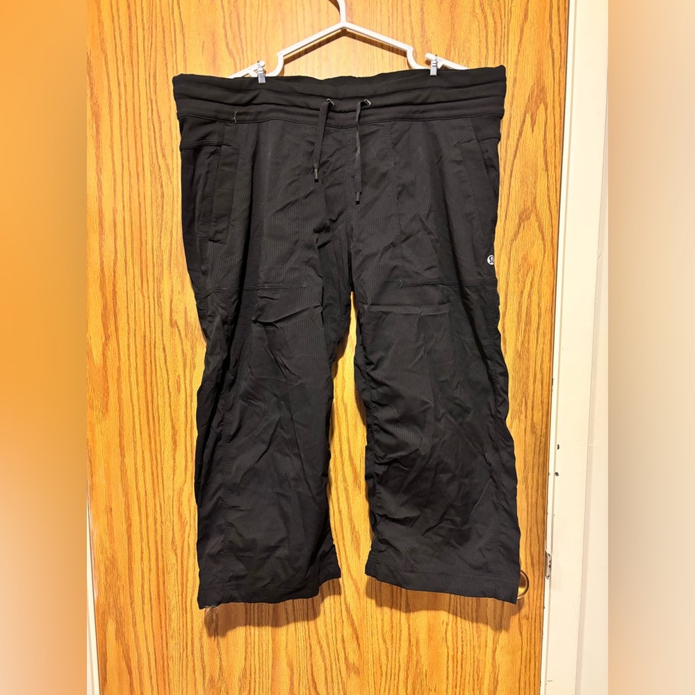 Lululemon cropped studio pants